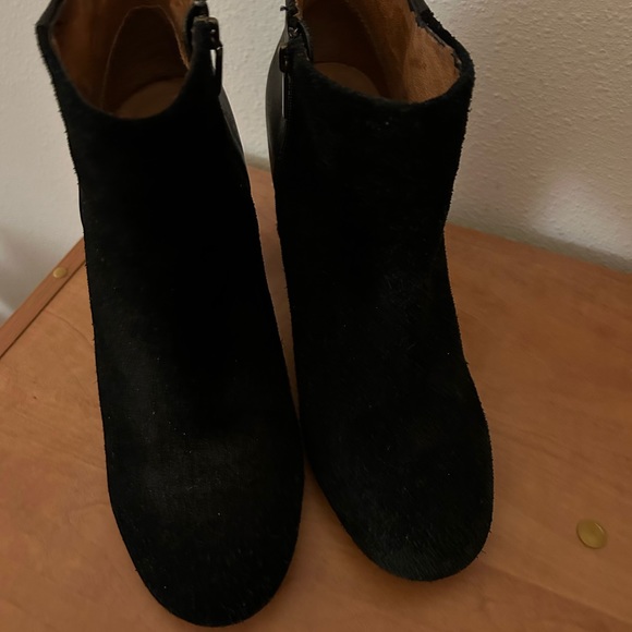 Joie Black Women’s Booties size 38 - Picture 3 of 5